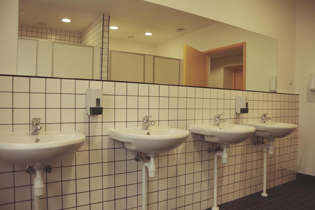 Saare Automatic Hostel Pärnu Rom bilde